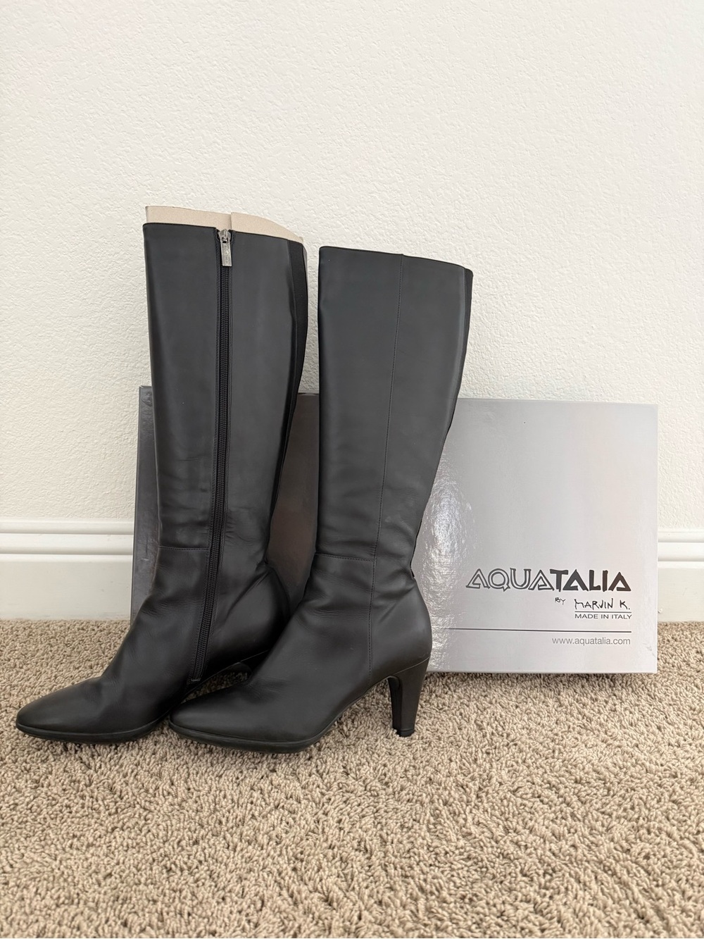 Aquatalia Dolphin Black Leather Weatherproof Boots Size 8